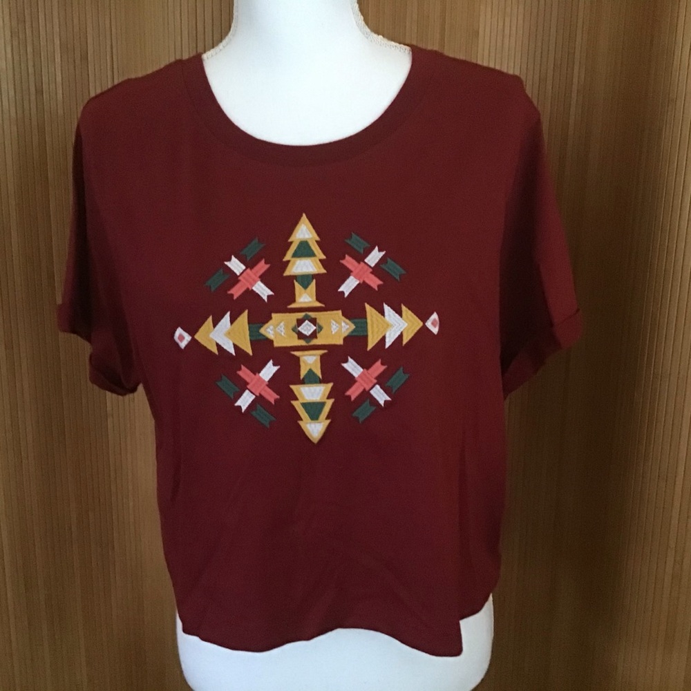 NWT Love Peace & Lazy Days Cropped Top Size Large